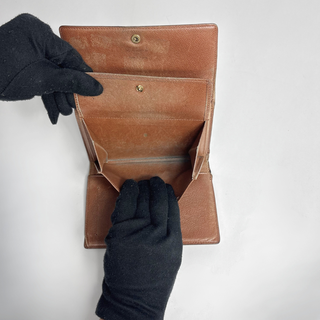 Louis Vuitton Wallet International