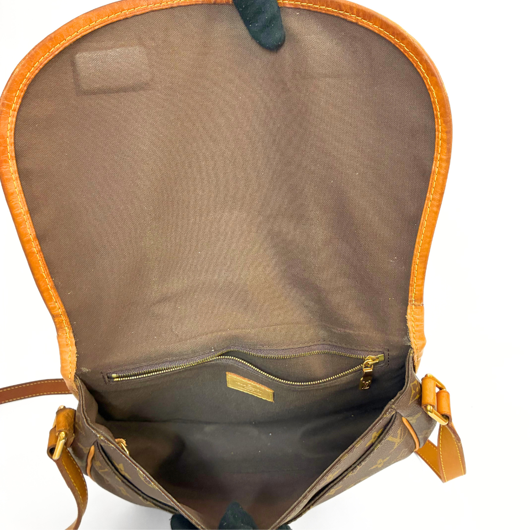 Louis Vuitton Menilmontant Monogram Canvas