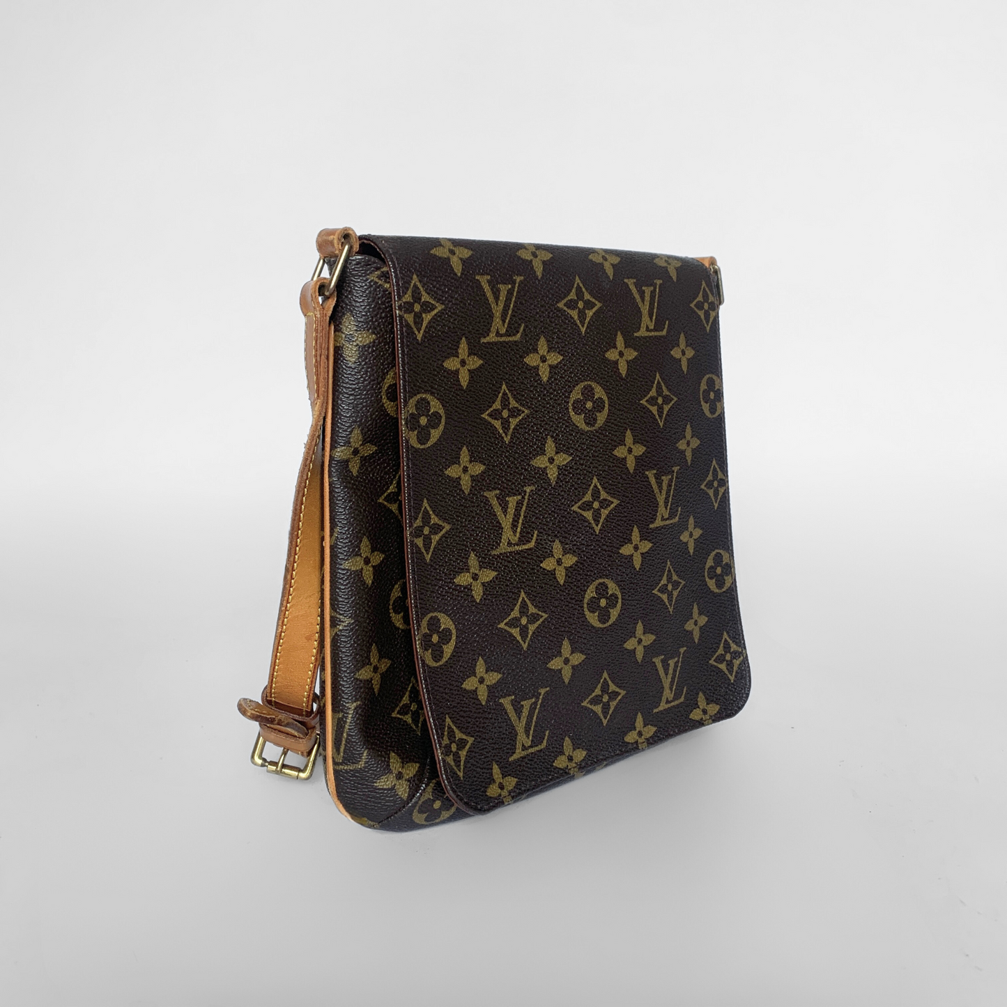 Louis Vuitton Louis Vuitton Musette Salsa Monogram Canvas - Shoulder bags - Etoile Luxury Vintage