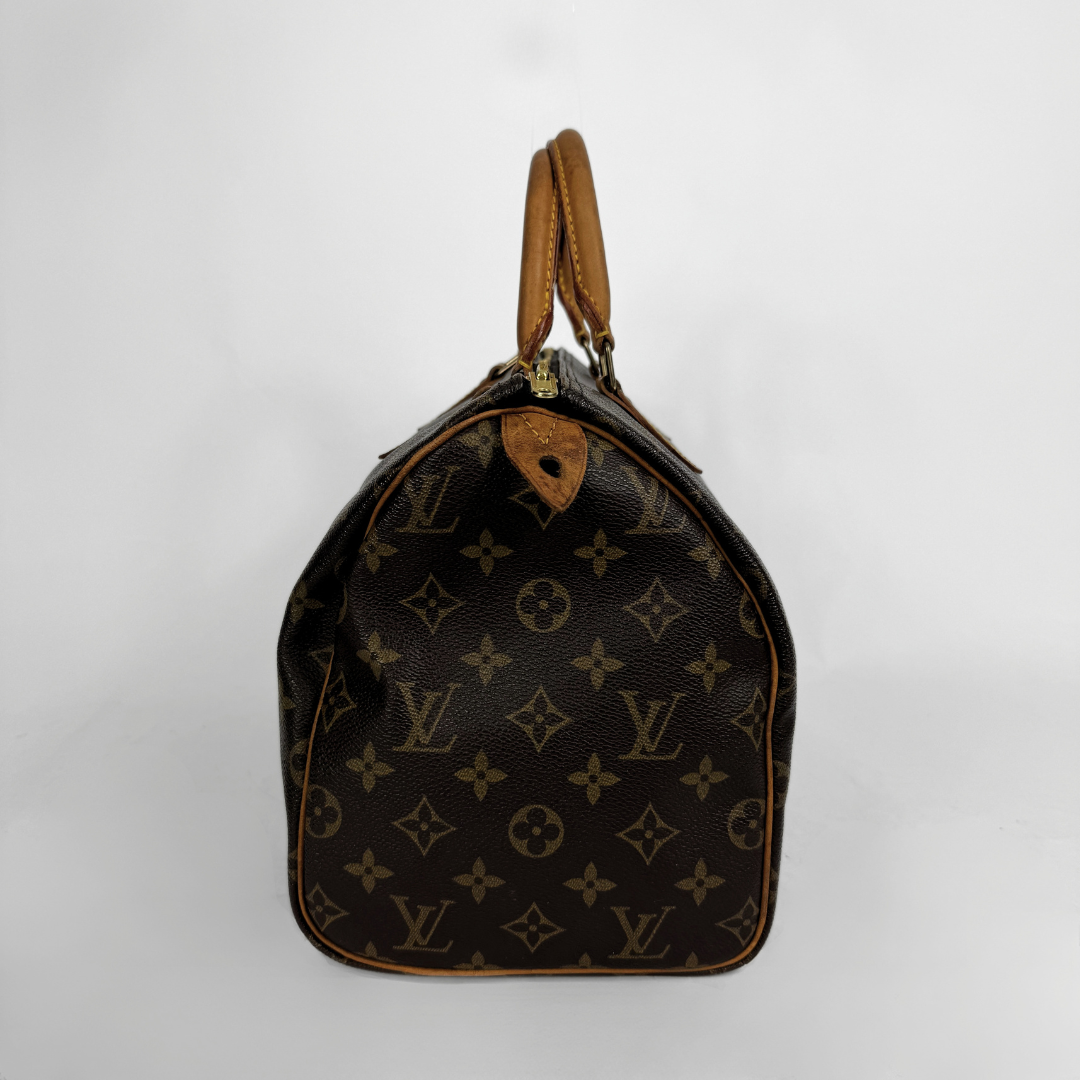 Louis Vuitton Speedy 30 on a white background