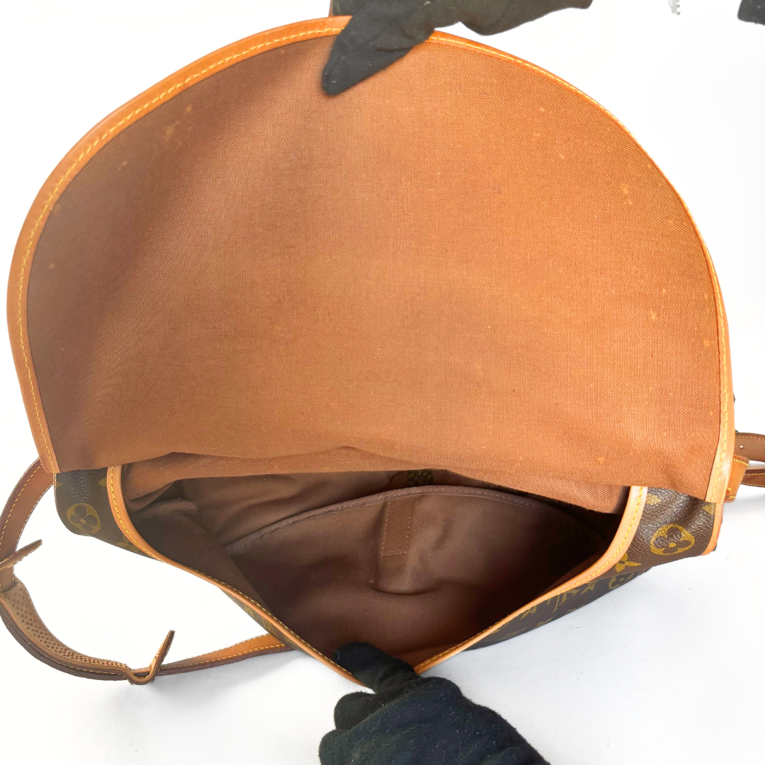 Louis Vuitton Saumur 35 Monogram Canvas