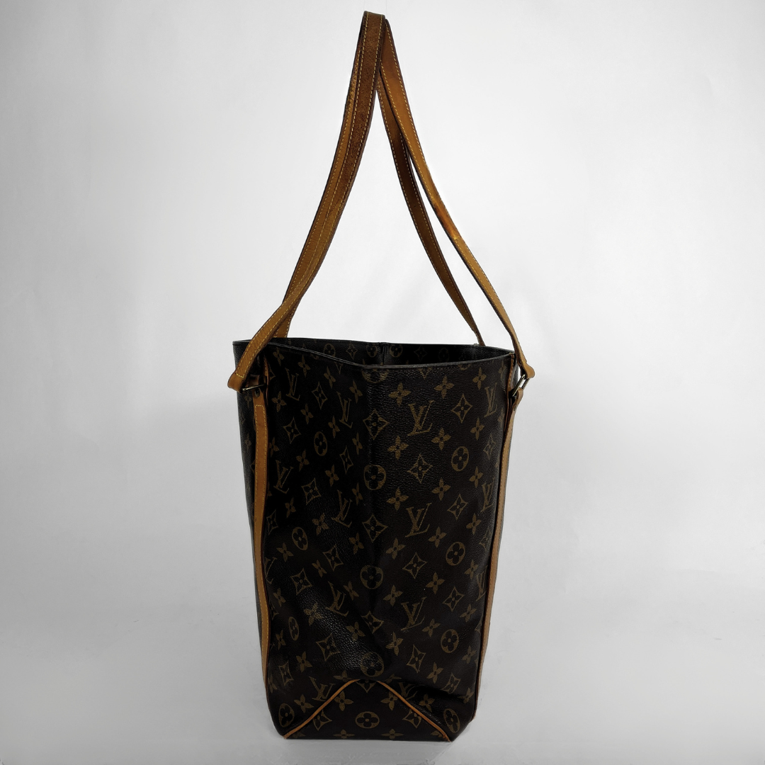 Louis Vuitton Shopper on a white background