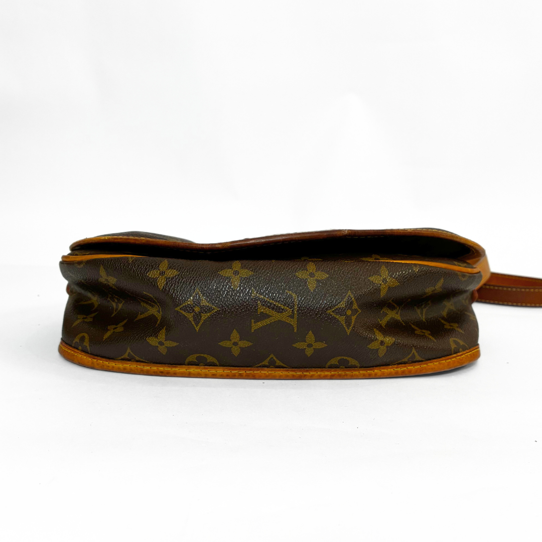 Louis Vuitton Menilmontant Monogram Canvas