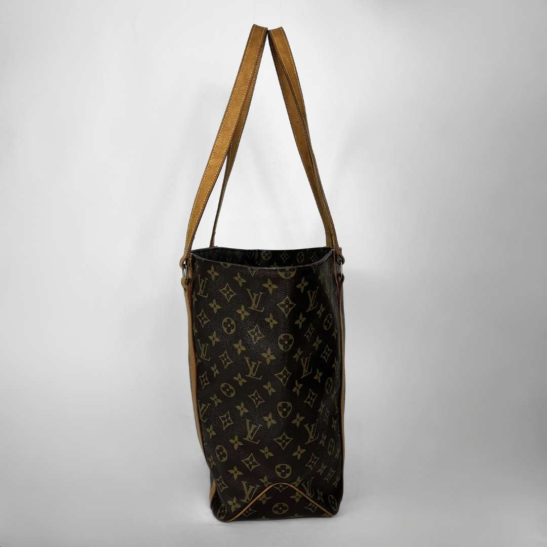 Louis Vuitton Shopper on a white background