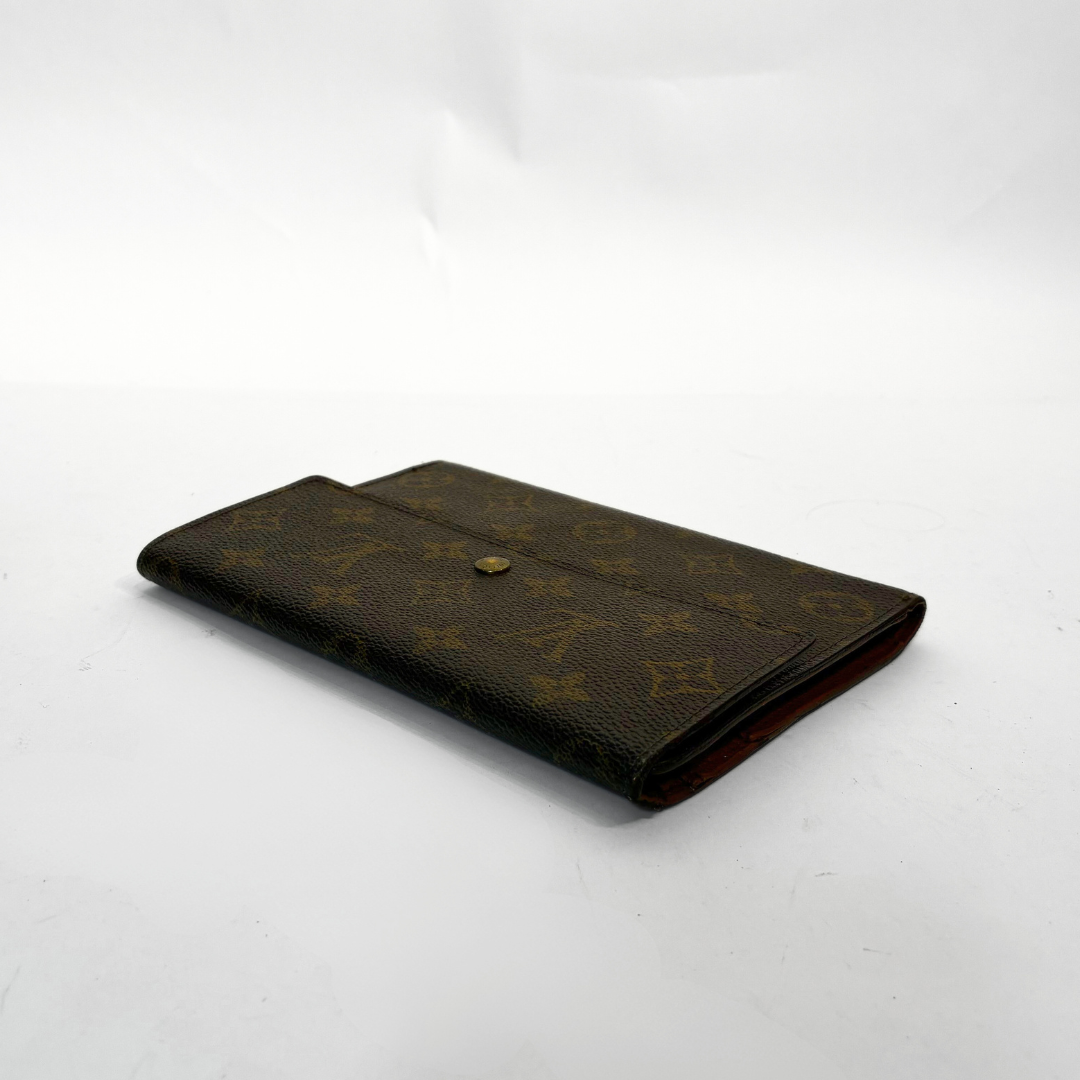Louis Vuitton International Medium Wallet Monogram Canvas