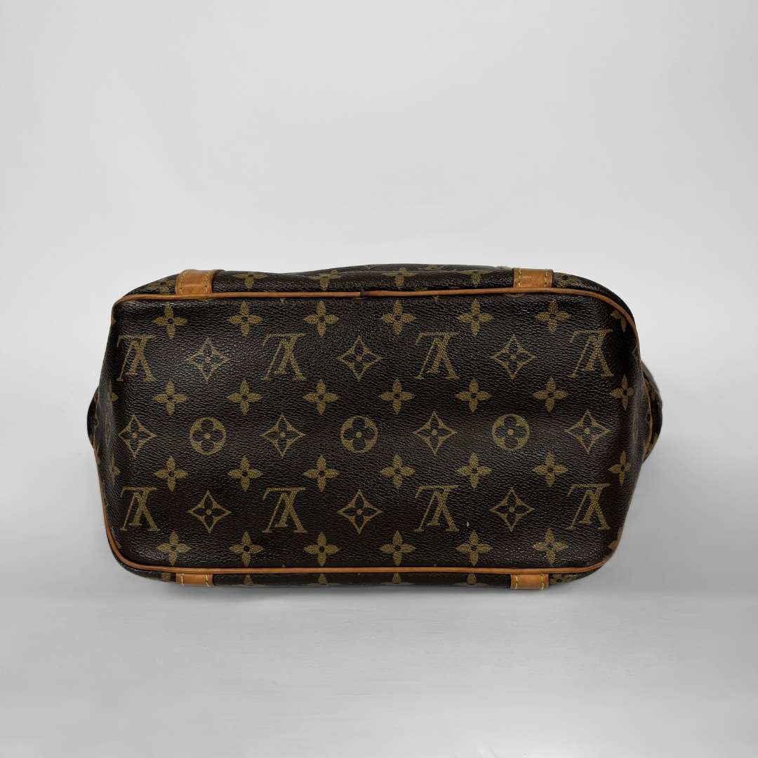Louis Vuitton Shopper on a white background
