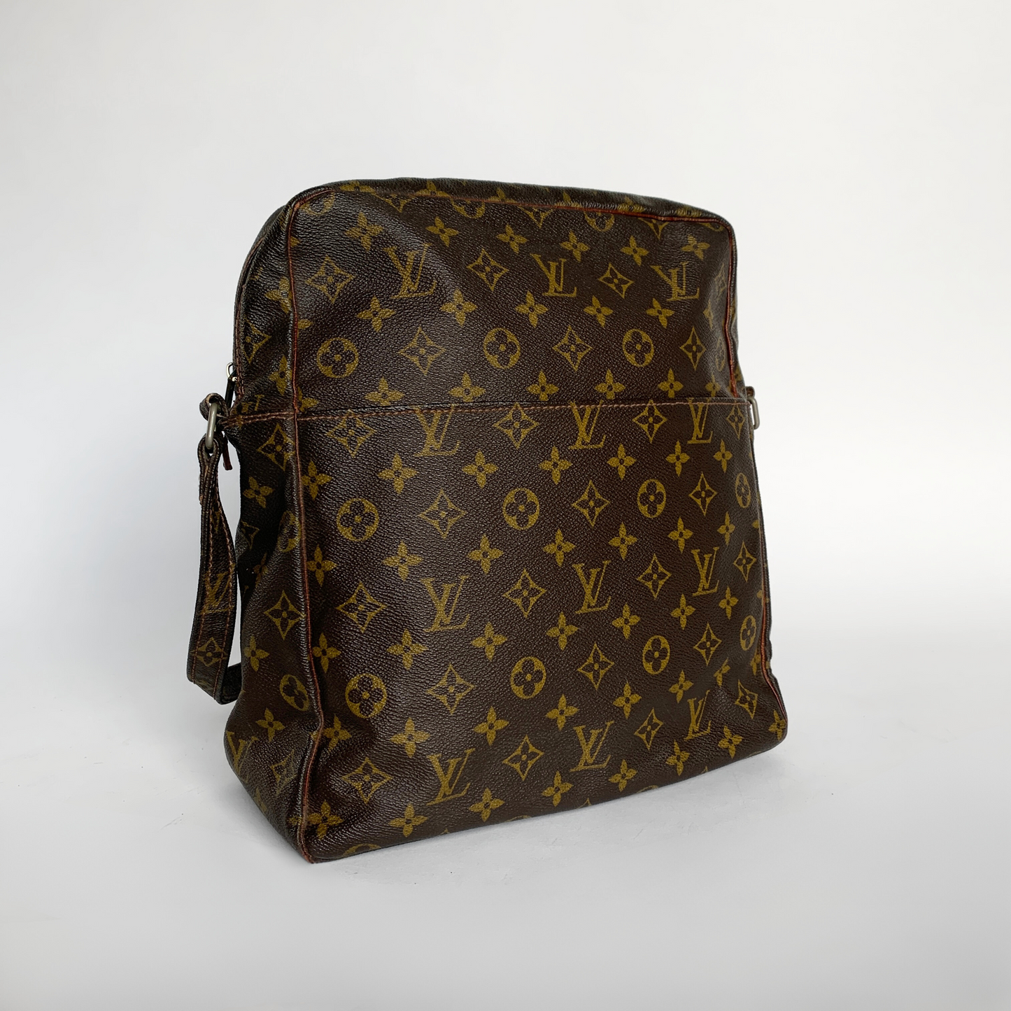 Louis Vuitton Louis Vuitton Marceau Monogram Canvas - Crossbody bags - Etoile Luxury Vintage