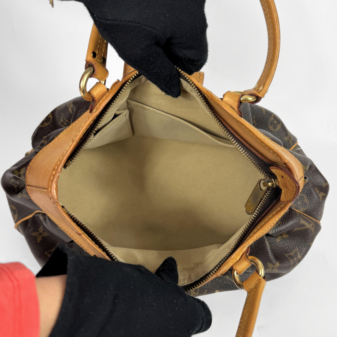 Louis Vuitton  Boétie