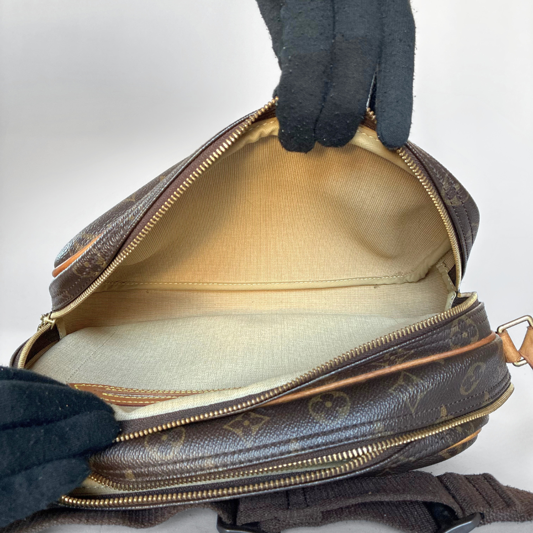 Louis Vuitton Reporter PM Monogram Canvas