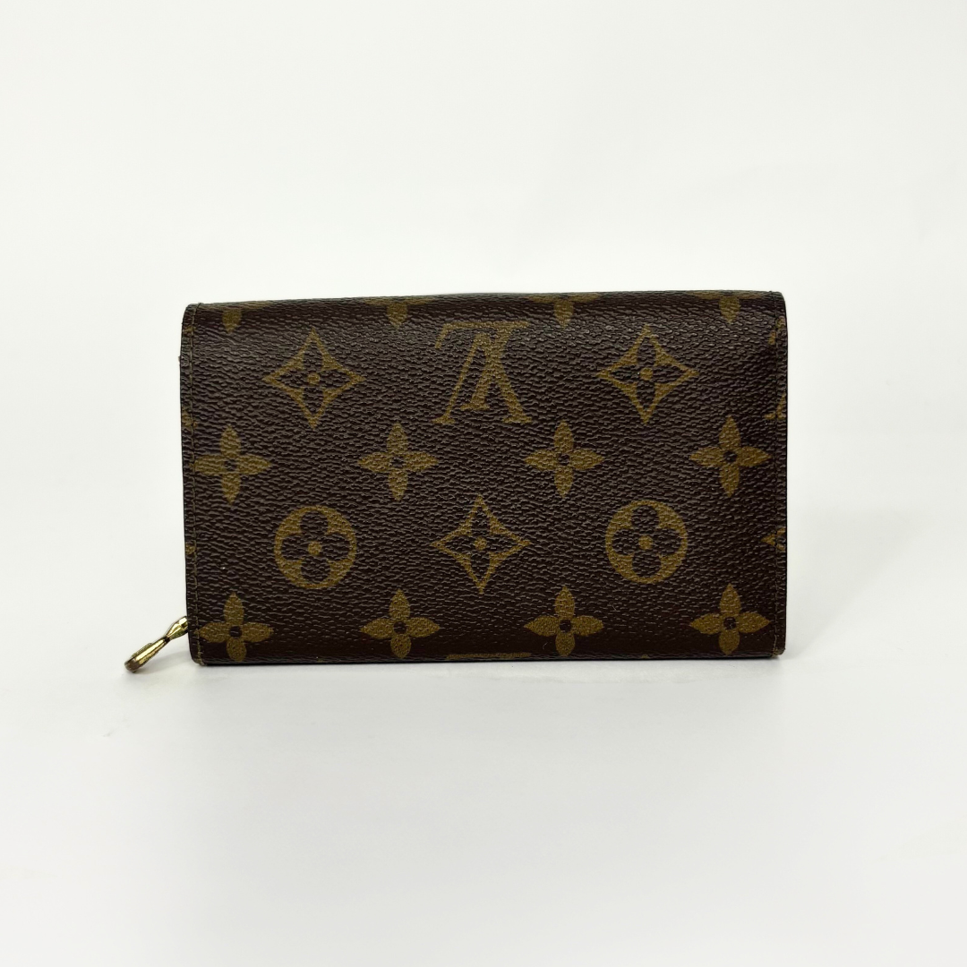 Louis Vuitton Medium Wallet